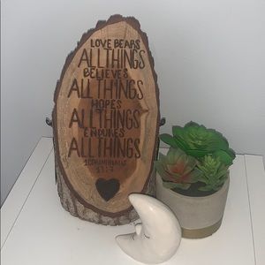 Wood slab with Bible verse on it